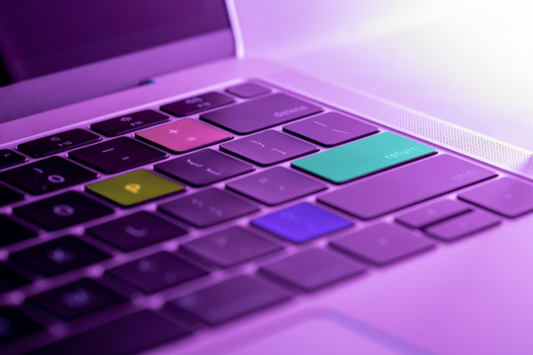 gratisography-laptop-colorful-keys-600x400